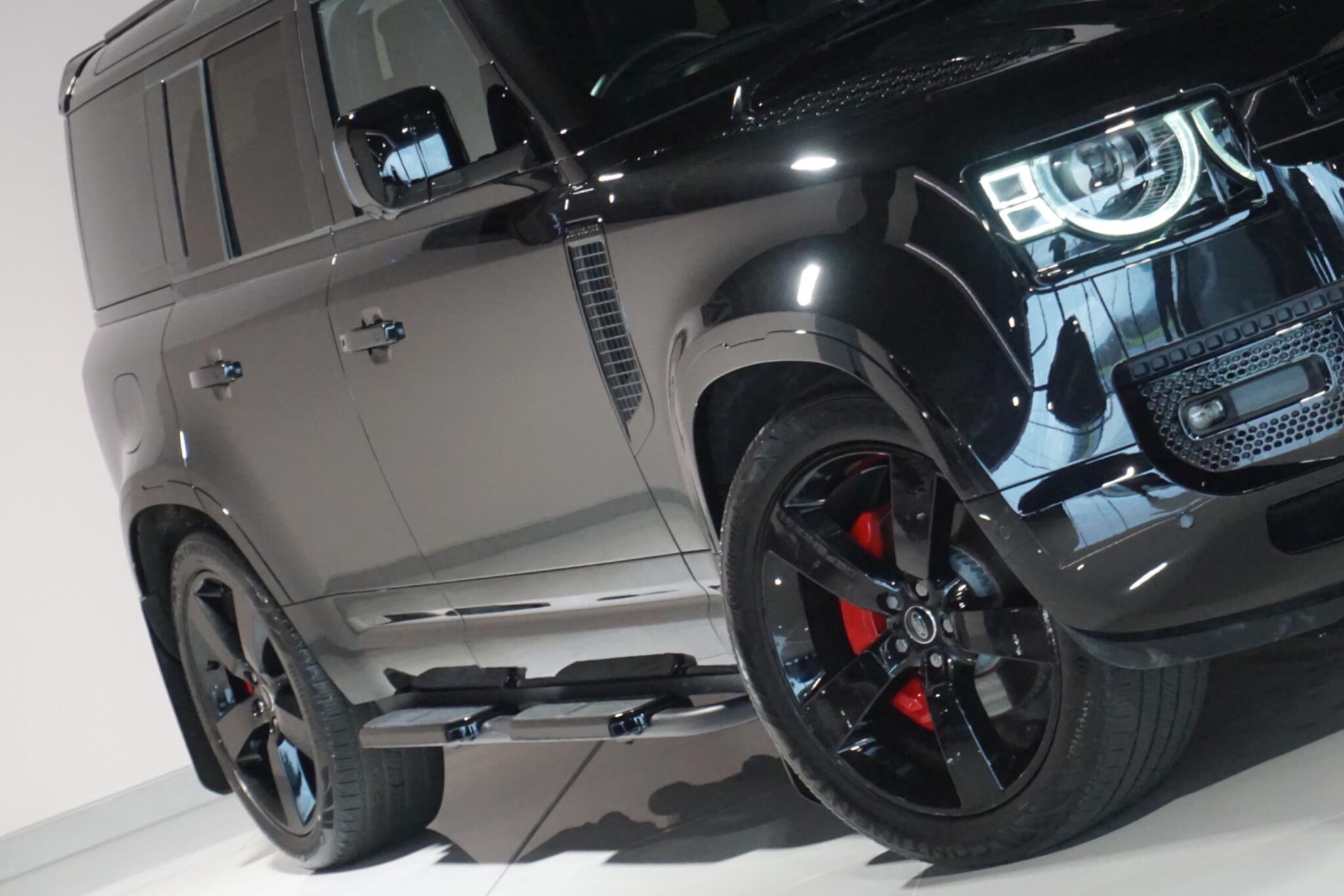 Land Rover Defender 110 3.0 D350 MHEV X-Dynamic HSE SUV 5dr Diesel Auto 4WD Euro 6 (s/s) (350 ps)